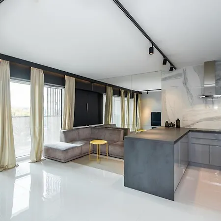 Super-apartamenty International Fair