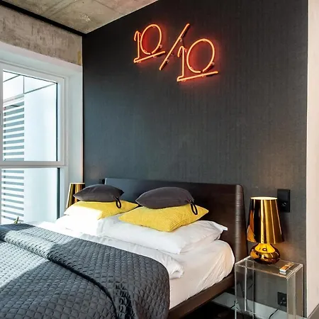 Super-apartamenty International Fair Apartament *