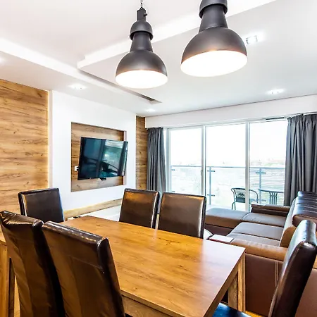 Super-apartamenty International Fair Апартаменты Познань