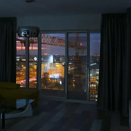 Lägenhet Super-apartamenty International Fair *