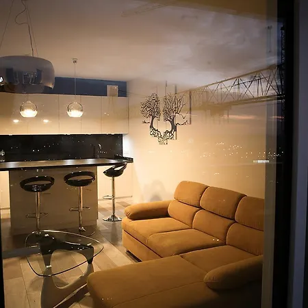 Super-apartamenty International Fair Lägenhet *