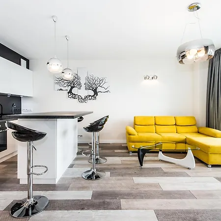 Super-apartamenty International Fair Lägenhet